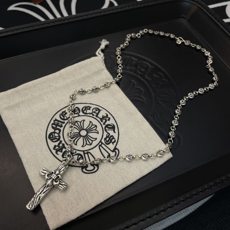 Ch*0me He**ts necklaces